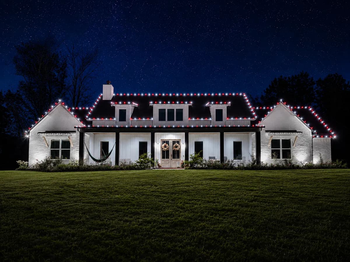 Lawn & Light Christmas light install